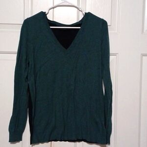 Mossimo women sweater size large green and black